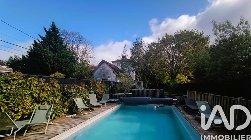 Maison de maîtres - 281 m² - 8 pièces