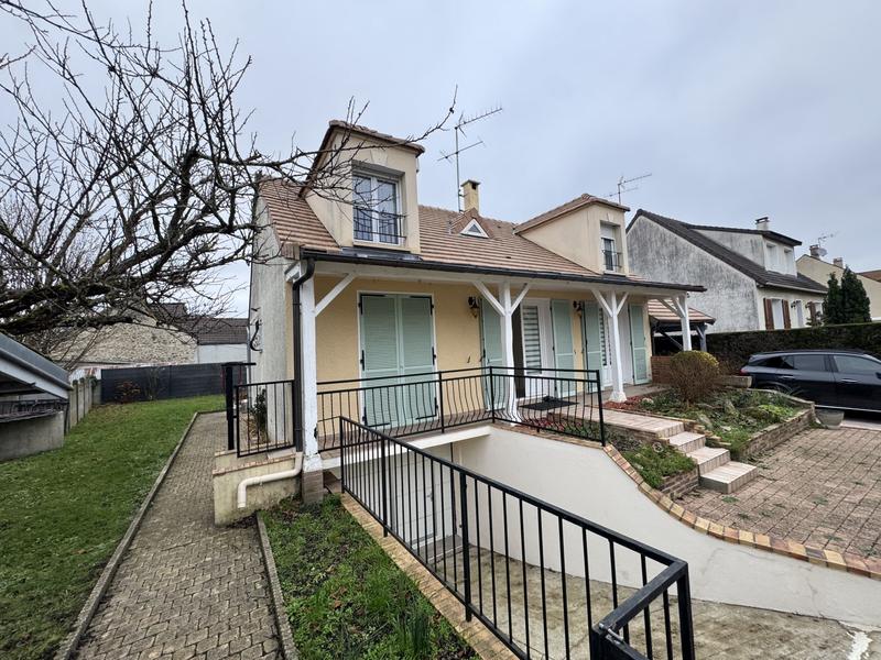 Maison - 135 m² - 6 pièces