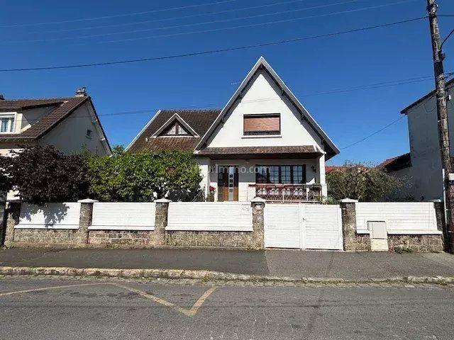 Maison - 130 m² - 6 pièces