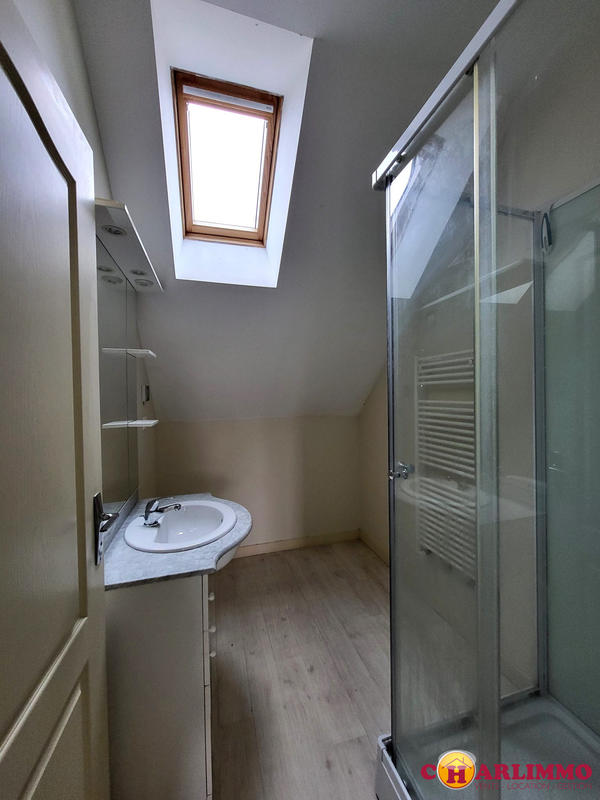 Maison traditionnelle - 138 m² - 6 pièces