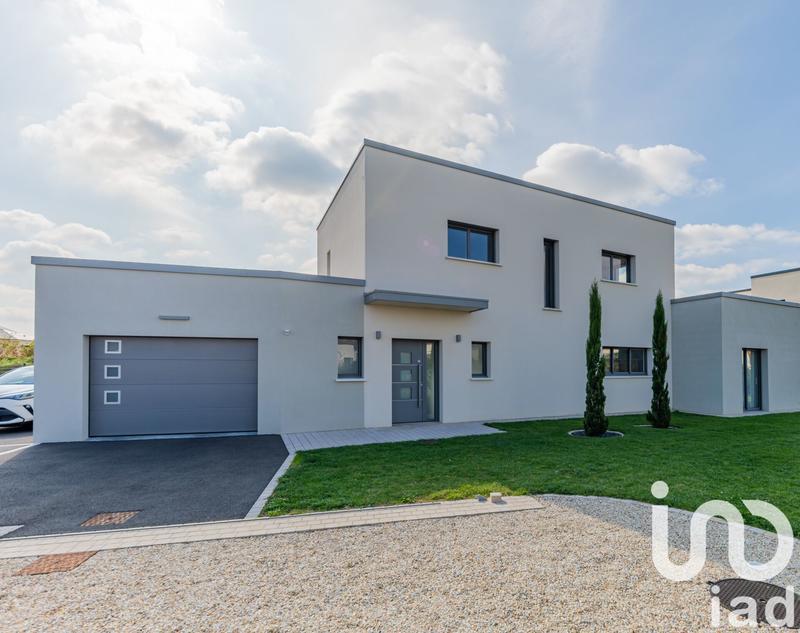 Maison de maîtres - 181 m² - 8 pièces