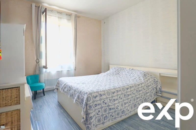 Maison - 151 m² - 6 pièces