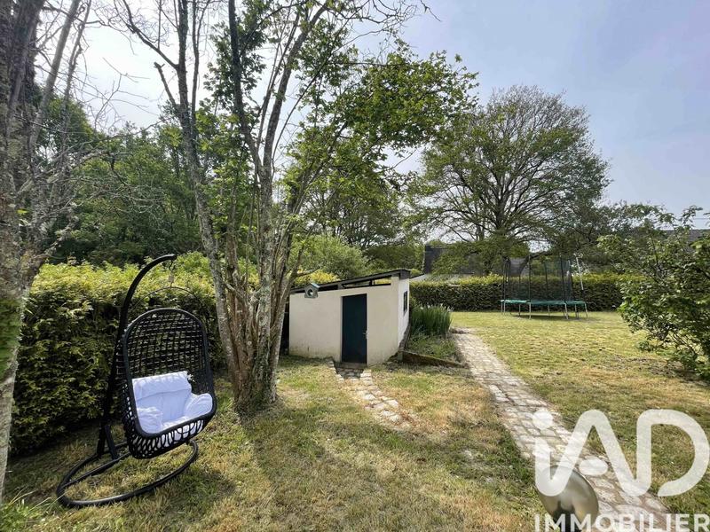 Maison - 180 m² - 8 pièces