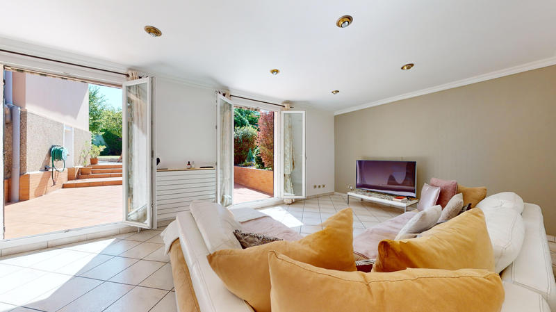 Maison - 190 m² - 6 pièces