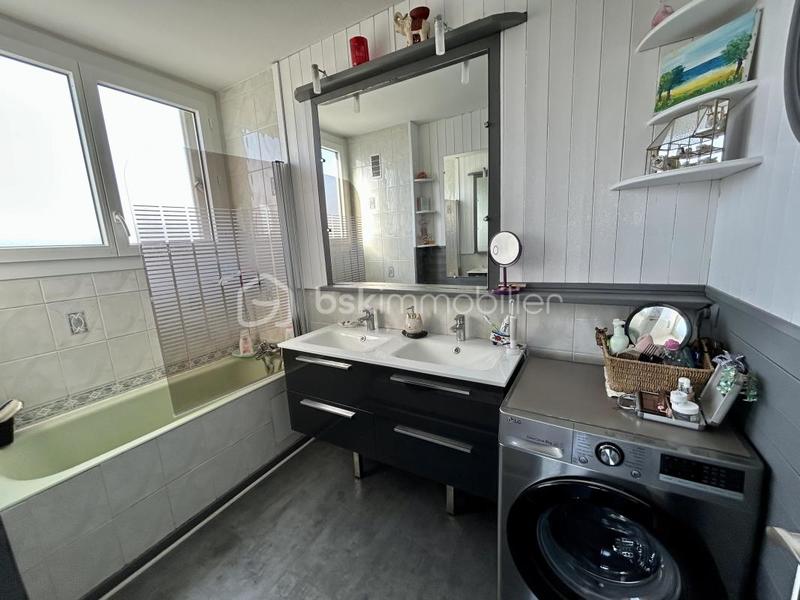 Appartement - 77 m² - 4 pièces