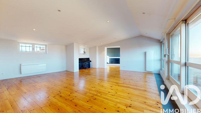 Duplex - 167 m² - 7 pièces