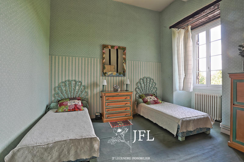 Maison en pierre - 267 m² - 5 pièces