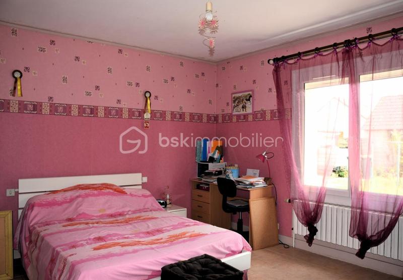 Pavillon - 130 m² - 6 pièces