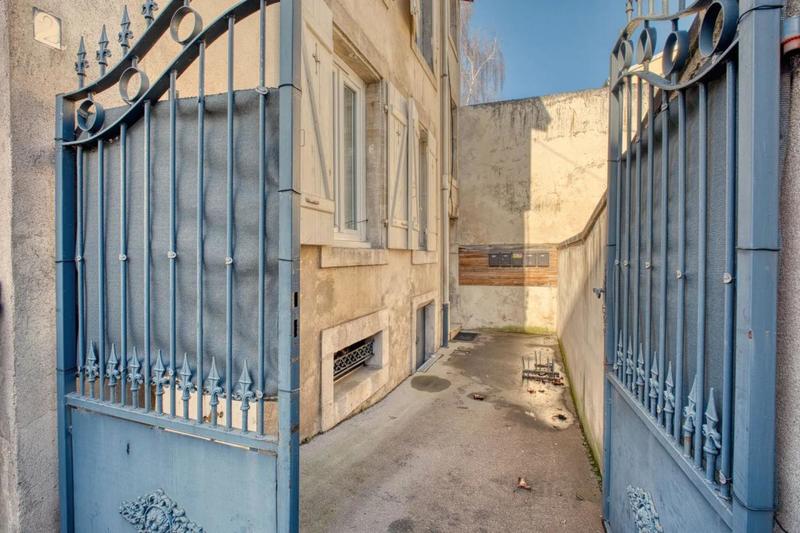 Appartement - 180 m² - 7 pièces