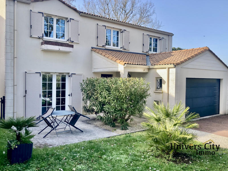 Maison - 140 m² - 6 pièces