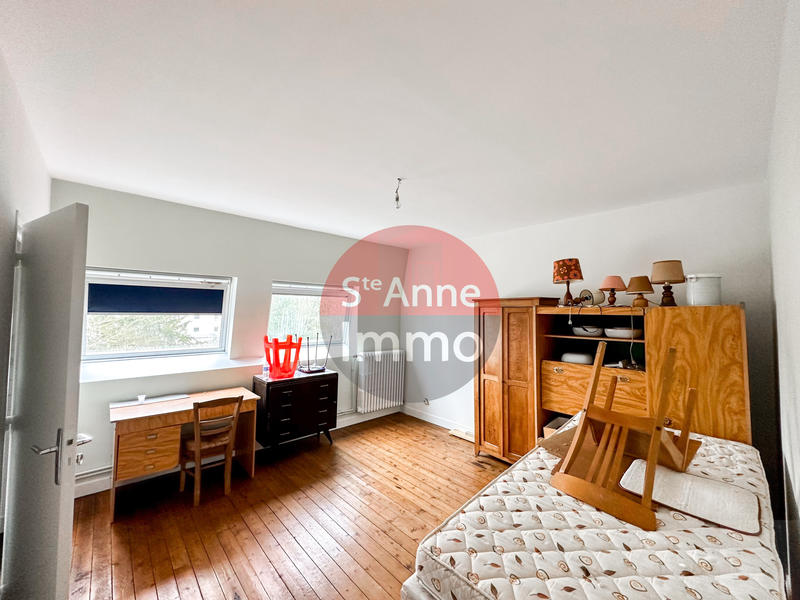 Maison - 300 m² - 12 pièces