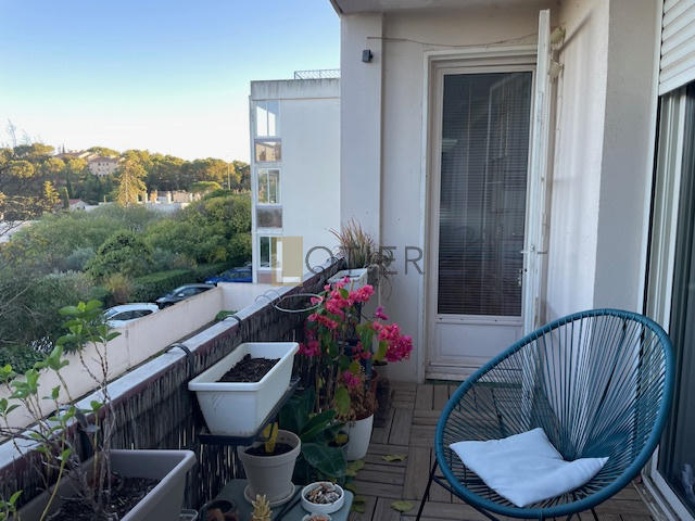 Appartement - 90 m² - 3 pièces