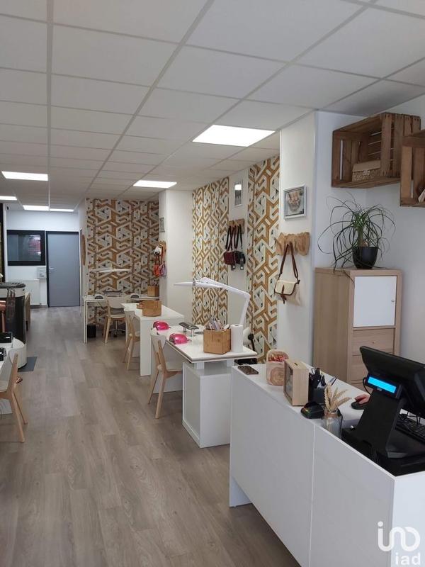 Local commercial - 120 m² - 2 pièces