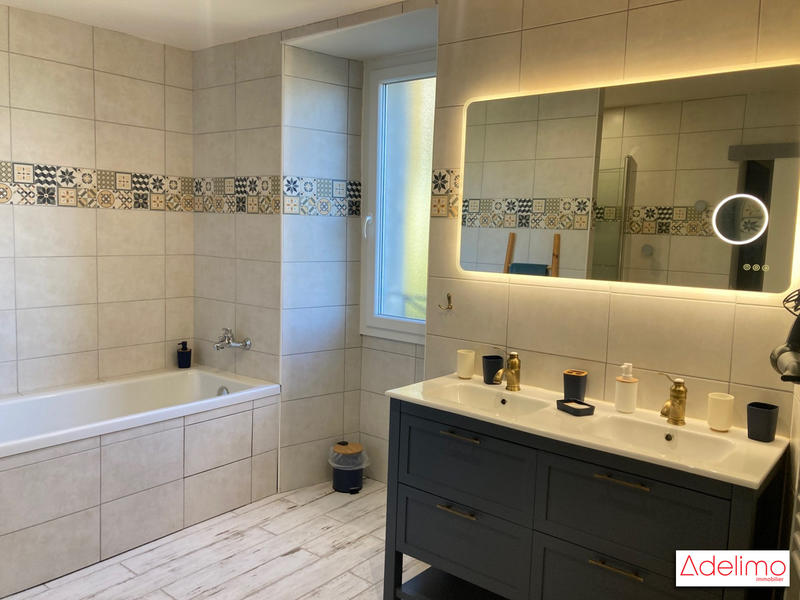 Mas - 418 m² - 18 pièces