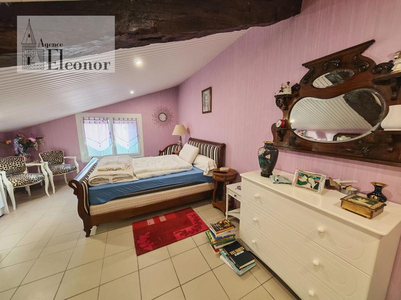 Maison - 188 m² - 7 pièces