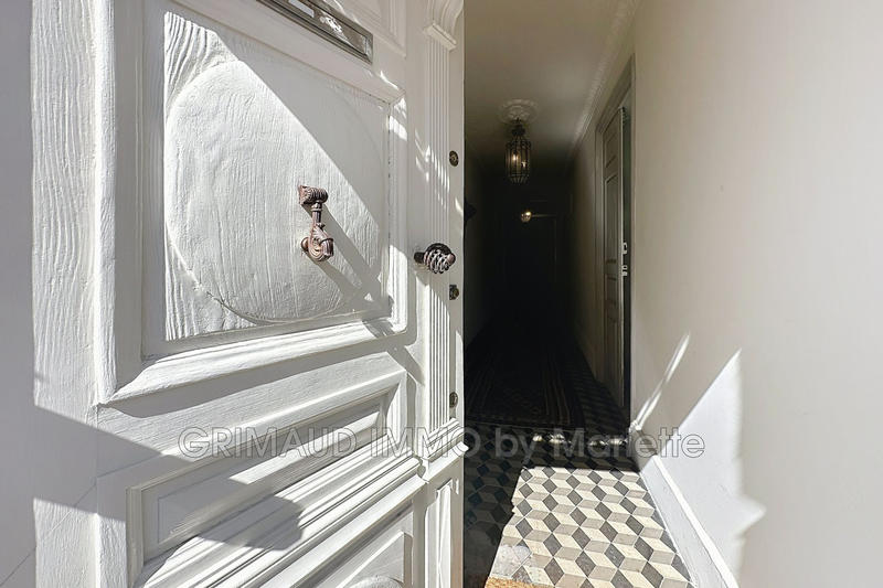 Maison de village - 300 m² - 9 pièces