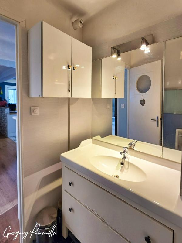 Appartement - 65 m² - 4 pièces