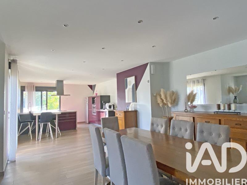 Maison - 185 m² - 7 pièces