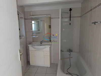 Maison - 90 m² - 3 pièces