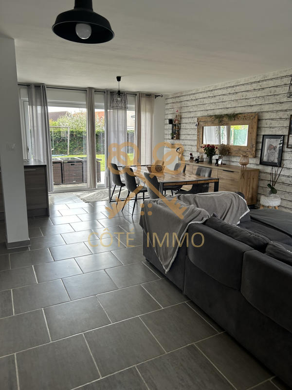 Maison - 102 m² - 5 pièces