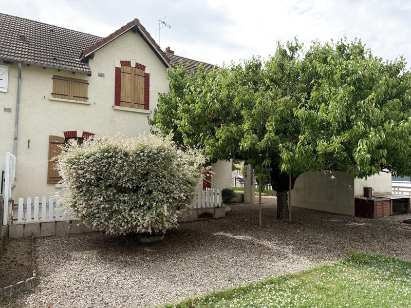 Maison - 127 m² - 8 pièces