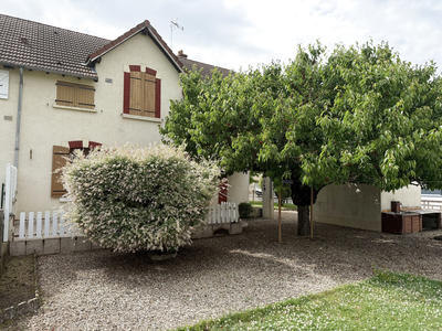 Maison - 127 m² - 8 pièces