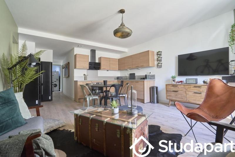 Chambre - 14 m² - 1 pièce