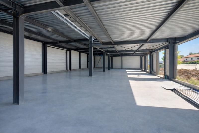 Local commercial - 200 m²