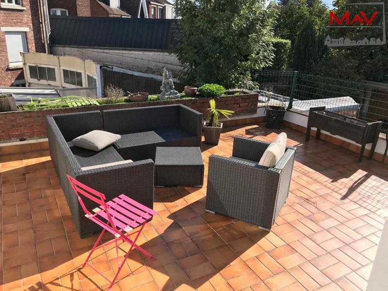 Maison - 210 m² - 8 pièces