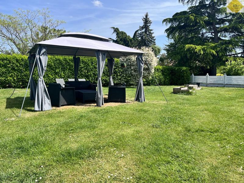 Maison - 121 m² - 8 pièces