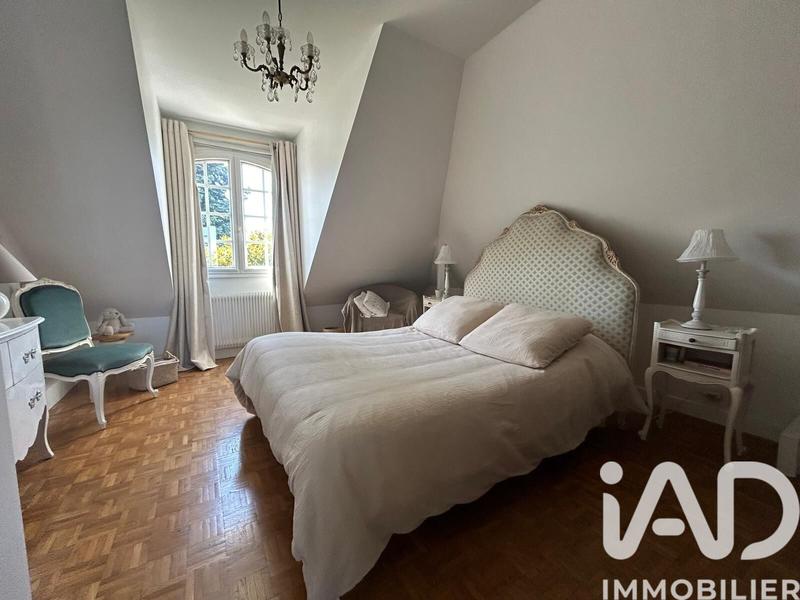 Maison - 137 m² - 6 pièces