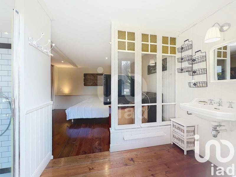 Maison - 270 m² - 5 pièces