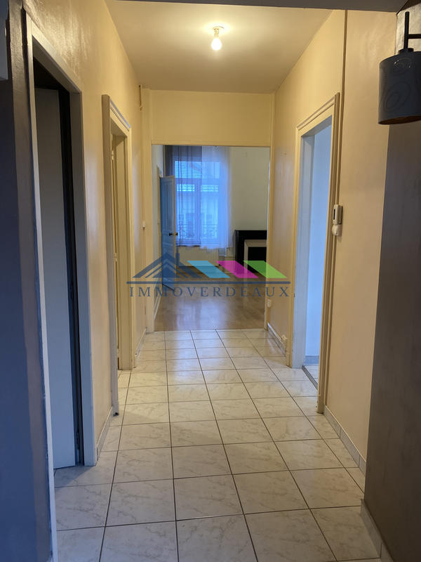 Appartement - 96 m² - 4 pièces