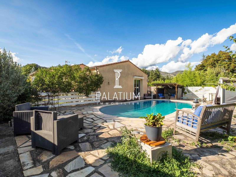 Maison - 109 m² - 5 pièces