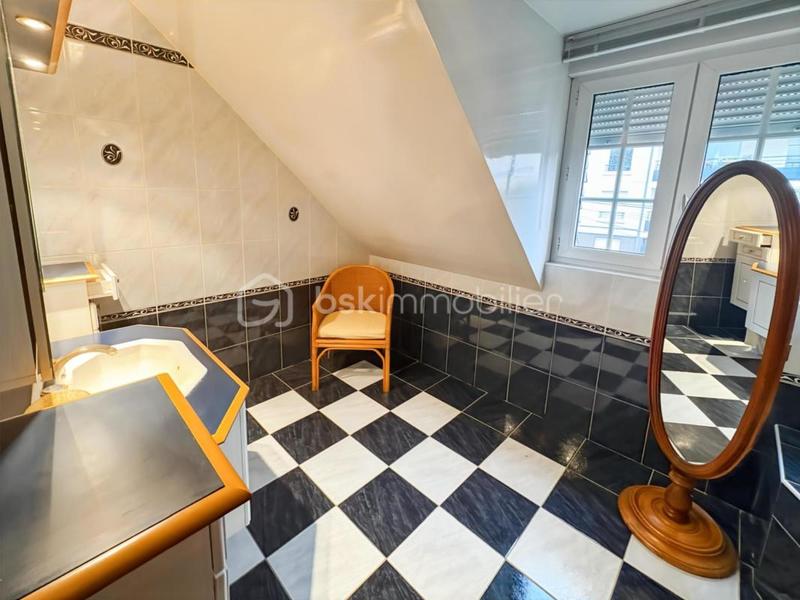 Maison en pierre - 180 m² - 7 pièces