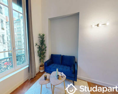 Chambre - 130 m² - 1 pièce