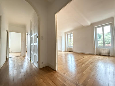 Appartement - 114 m² - 4 pièces