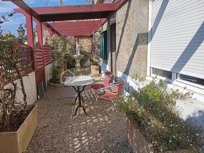 Maison - 269 m² - 15 pièces