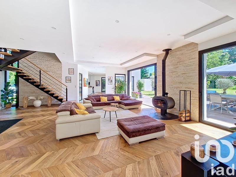 Maison de maîtres - 262 m² - 8 pièces