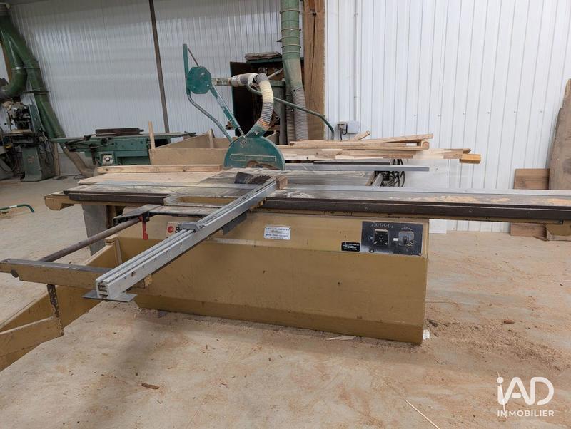 Local commercial - 1 000 m²