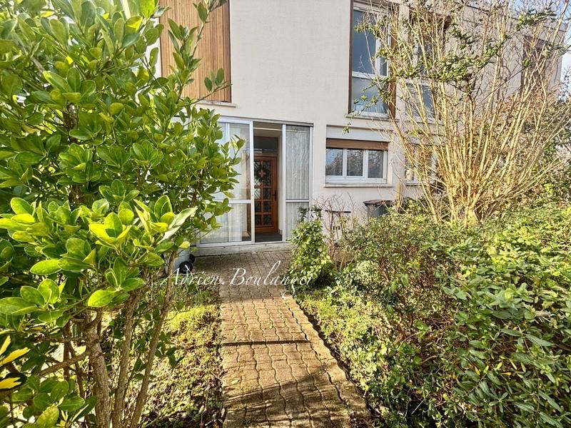 Maison - 76 m² - 4 pièces