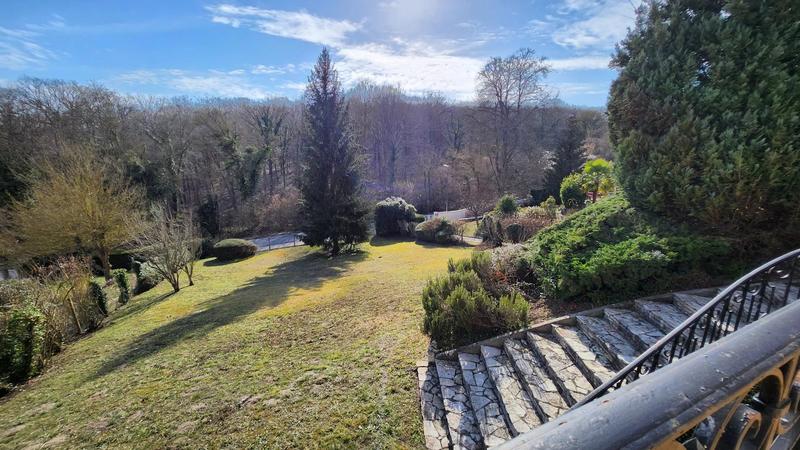 Maison - 177 m² - 7 pièces