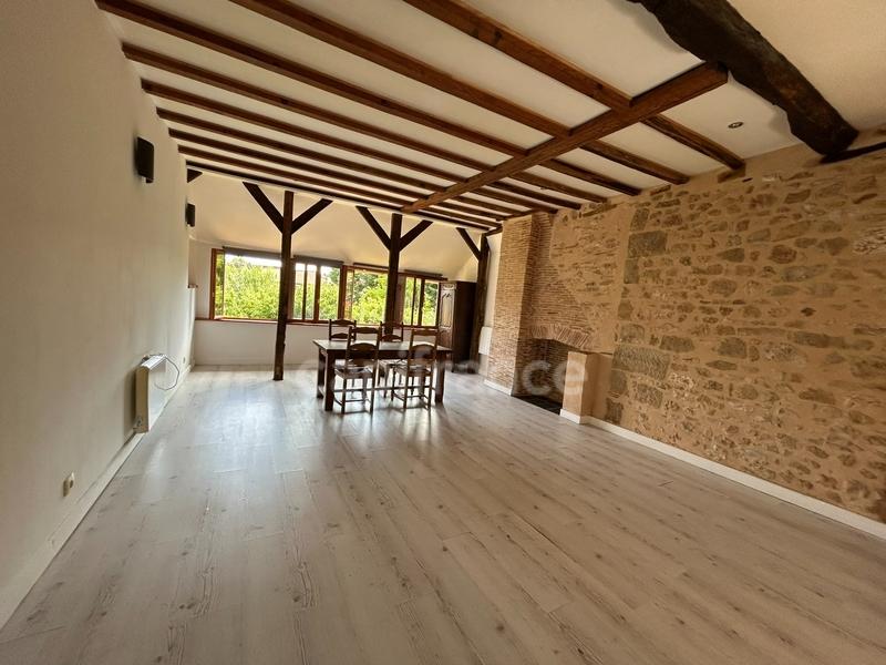 Maison - 211 m² - 4 pièces