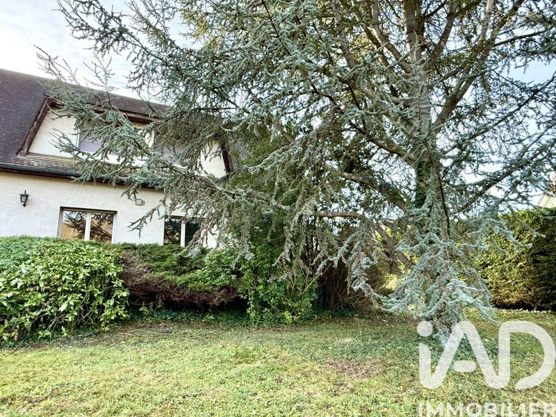 Maison - 182 m² - 8 pièces