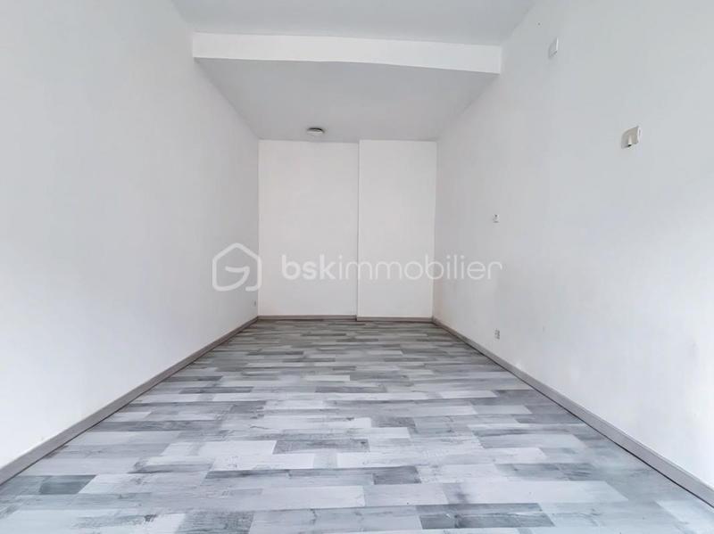 Immeuble - 111 m² - 8 pièces