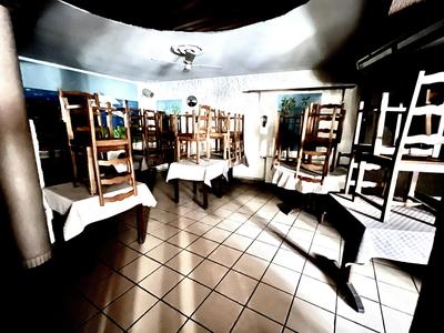 Local commercial - 230 m² - 5 pièces