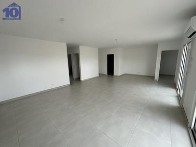 Maison - 88 m² - 5 pièces