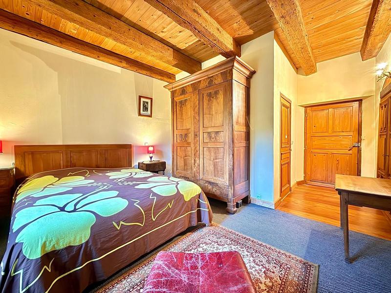 Demeure - 407 m² - 12 pièces