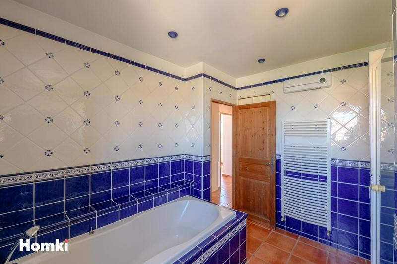 Villa - 140 m² - 5 pièces