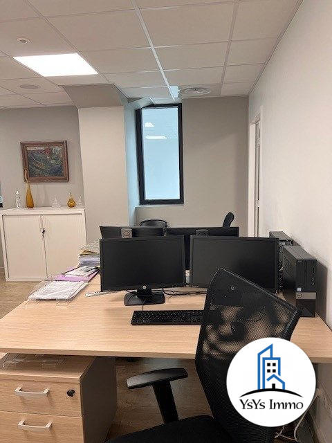 Bureau - 89 m²